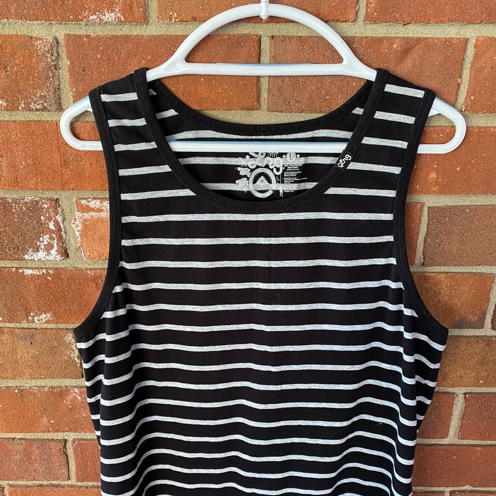 LRG BLACK AND WHITE STRIPED MENS TANK. Size large